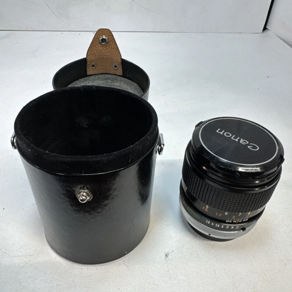 Canon FD 100mm 2.8 S.S.C. Lens With Case